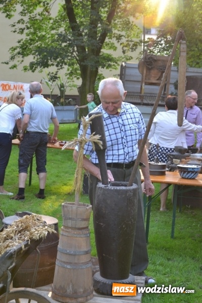Zdjęcie w galerii na portalu naszwodzislaw.com: Dożynki wojewódzkie w Tworkowie - w sobotę rozpoczęła się zabawa wiadomości z regionu