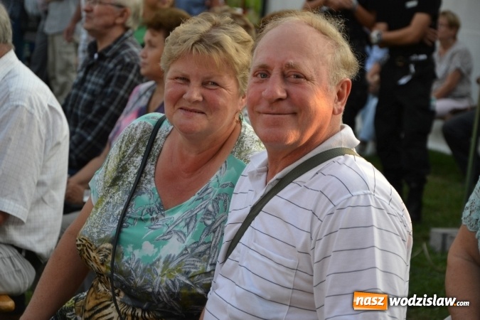 Zdjęcie w galerii na portalu naszwodzislaw.com: Dożynki wojewódzkie w Tworkowie - w sobotę rozpoczęła się zabawa wiadomości z regionu