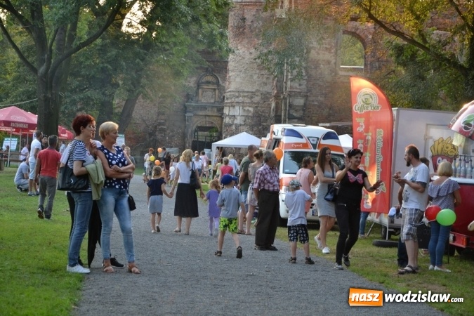 Zdjęcie w galerii na portalu naszwodzislaw.com: Dożynki wojewódzkie w Tworkowie - w sobotę rozpoczęła się zabawa wiadomości z regionu