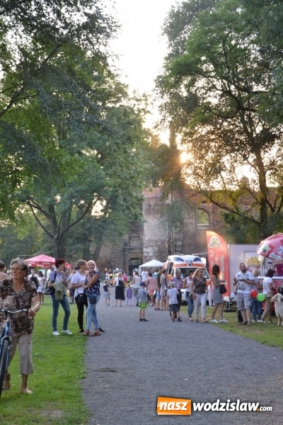 Zdjęcie w galerii na portalu naszwodzislaw.com: Dożynki wojewódzkie w Tworkowie - w sobotę rozpoczęła się zabawa wiadomości z regionu