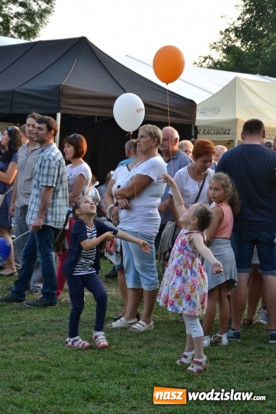Zdjęcie w galerii na portalu naszwodzislaw.com: Dożynki wojewódzkie w Tworkowie - w sobotę rozpoczęła się zabawa wiadomości z regionu