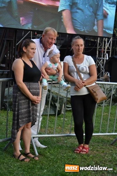 Zdjęcie w galerii na portalu naszwodzislaw.com: Dożynki wojewódzkie w Tworkowie - w sobotę rozpoczęła się zabawa wiadomości z regionu