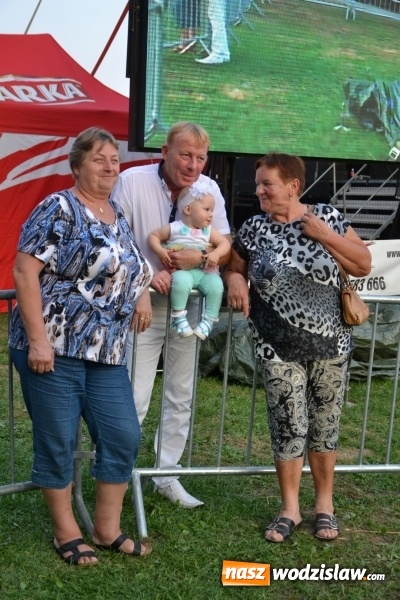 Zdjęcie w galerii na portalu naszwodzislaw.com: Dożynki wojewódzkie w Tworkowie - w sobotę rozpoczęła się zabawa wiadomości z regionu