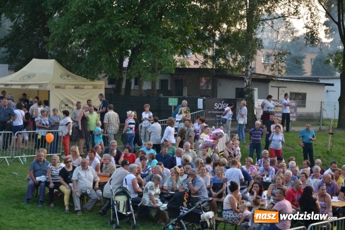 Zdjęcie w galerii na portalu naszwodzislaw.com: Dożynki wojewódzkie w Tworkowie - w sobotę rozpoczęła się zabawa wiadomości z regionu