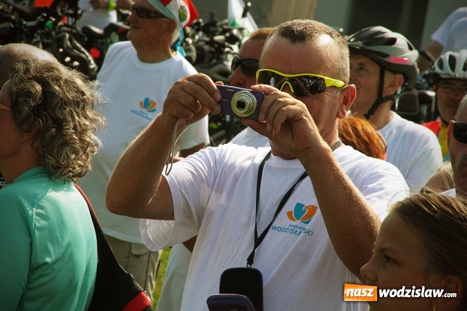 Zdjęcie w galerii na portalu naszwodzislaw.com: Około 600 rowerzystów na drogach naszego powiatu. Wystartował kolejny rajd  wiadomości z regionu