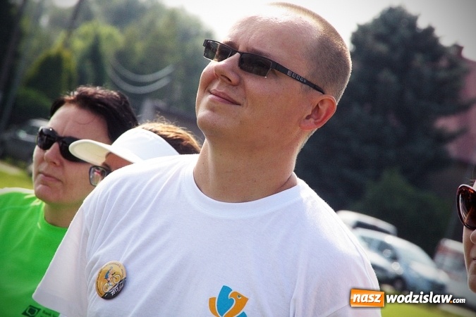Zdjęcie w galerii na portalu naszwodzislaw.com: Około 600 rowerzystów na drogach naszego powiatu. Wystartował kolejny rajd  wiadomości z regionu