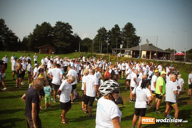 Zdjęcie w galerii na portalu naszwodzislaw.com: Około 600 rowerzystów na drogach naszego powiatu. Wystartował kolejny rajd  wiadomości z regionu