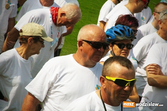 Zdjęcie w galerii na portalu naszwodzislaw.com: Około 600 rowerzystów na drogach naszego powiatu. Wystartował kolejny rajd  wiadomości z regionu