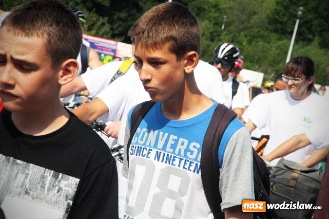 Zdjęcie w galerii na portalu naszwodzislaw.com: Około 600 rowerzystów na drogach naszego powiatu. Wystartował kolejny rajd  wiadomości z regionu