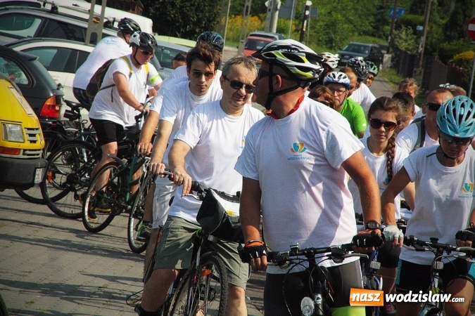 Zdjęcie w galerii na portalu naszwodzislaw.com: Około 600 rowerzystów na drogach naszego powiatu. Wystartował kolejny rajd  wiadomości z regionu