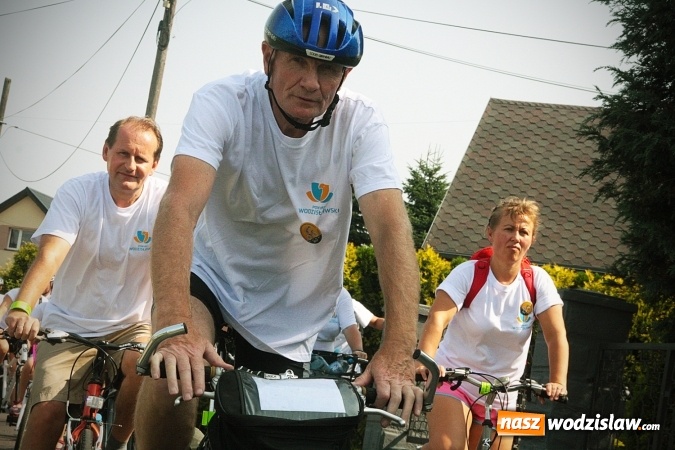 Zdjęcie w galerii na portalu naszwodzislaw.com: Około 600 rowerzystów na drogach naszego powiatu. Wystartował kolejny rajd  wiadomości z regionu