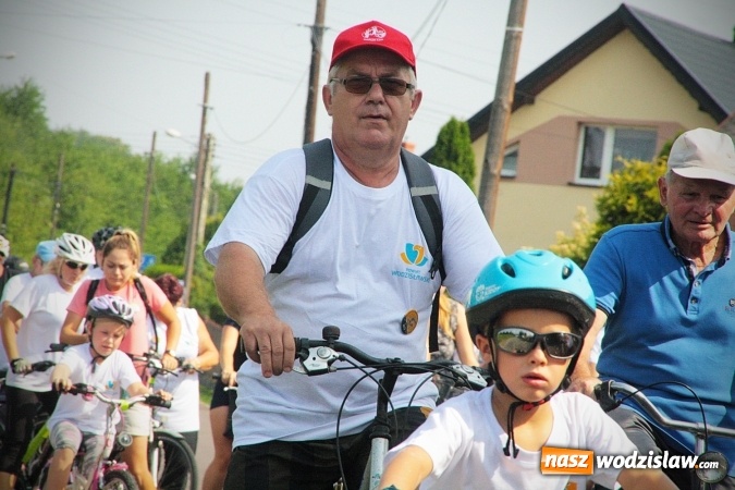 Zdjęcie w galerii na portalu naszwodzislaw.com: Około 600 rowerzystów na drogach naszego powiatu. Wystartował kolejny rajd  wiadomości z regionu