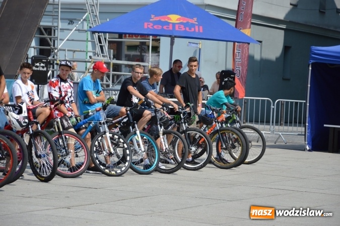 Zdjęcie w galerii na portalu naszwodzislaw.com: Drugi dzień Extreme Bike Tour na wodzisławskim Rynku wiadomości z regionu