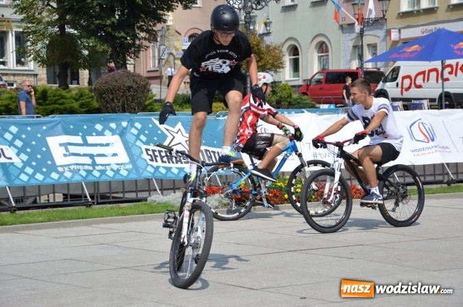 Zdjęcie w galerii na portalu naszwodzislaw.com: Drugi dzień Extreme Bike Tour na wodzisławskim Rynku wiadomości z regionu