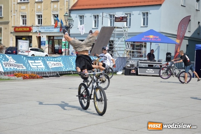 Zdjęcie w galerii na portalu naszwodzislaw.com: Drugi dzień Extreme Bike Tour na wodzisławskim Rynku wiadomości z regionu