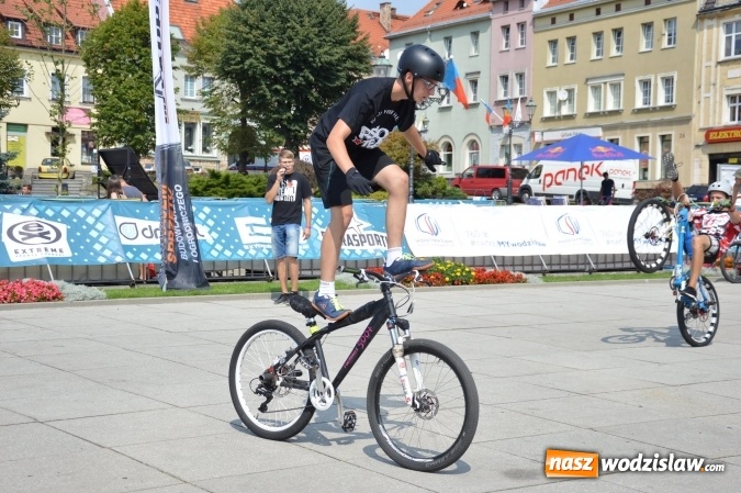 Zdjęcie w galerii na portalu naszwodzislaw.com: Drugi dzień Extreme Bike Tour na wodzisławskim Rynku wiadomości z regionu