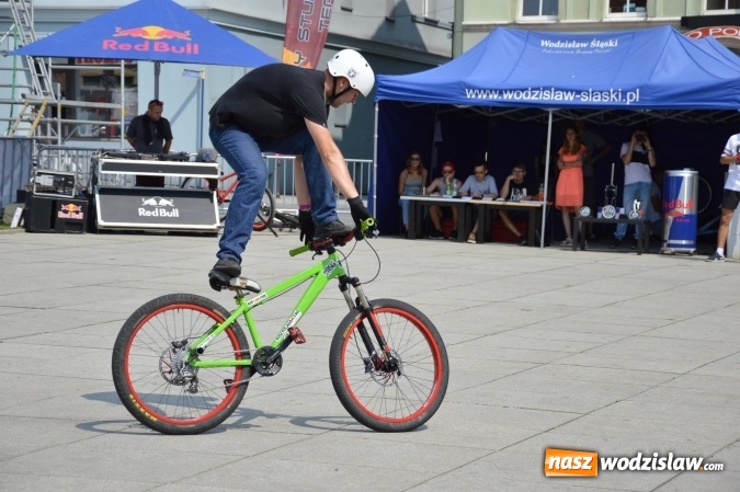 Zdjęcie w galerii na portalu naszwodzislaw.com: Drugi dzień Extreme Bike Tour na wodzisławskim Rynku wiadomości z regionu