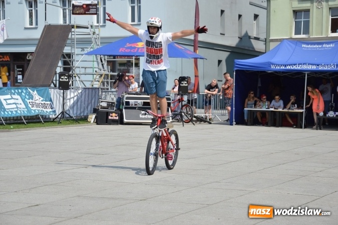 Zdjęcie w galerii na portalu naszwodzislaw.com: Drugi dzień Extreme Bike Tour na wodzisławskim Rynku wiadomości z regionu