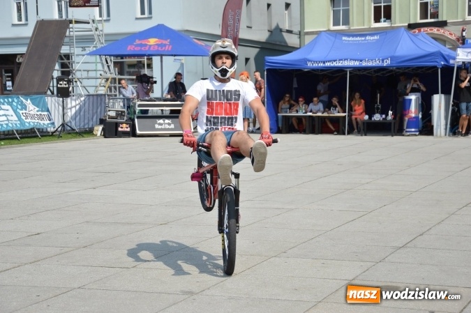 Zdjęcie w galerii na portalu naszwodzislaw.com: Drugi dzień Extreme Bike Tour na wodzisławskim Rynku wiadomości z regionu