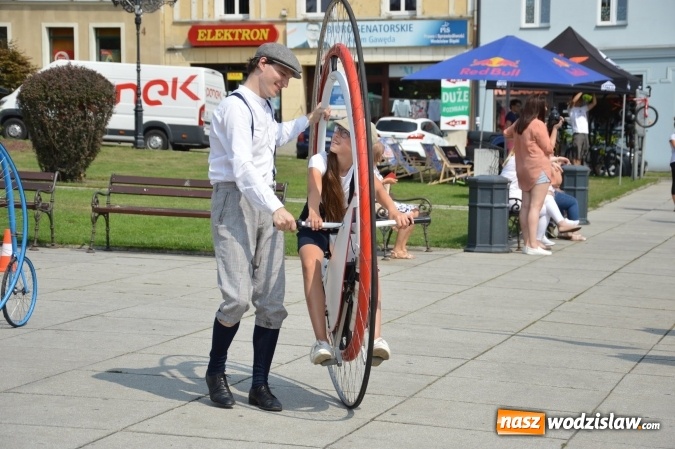Zdjęcie w galerii na portalu naszwodzislaw.com: Drugi dzień Extreme Bike Tour na wodzisławskim Rynku wiadomości z regionu