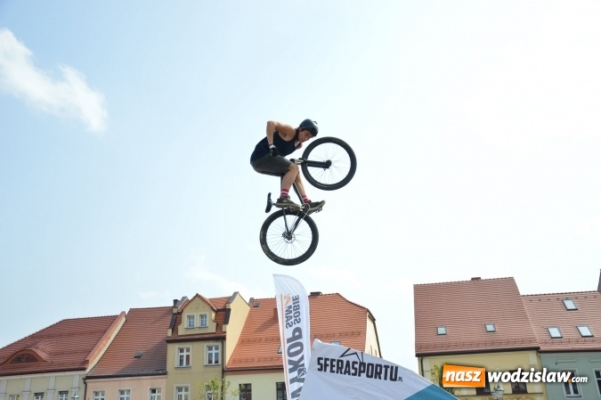 Zdjęcie w galerii na portalu naszwodzislaw.com: Drugi dzień Extreme Bike Tour na wodzisławskim Rynku wiadomości z regionu