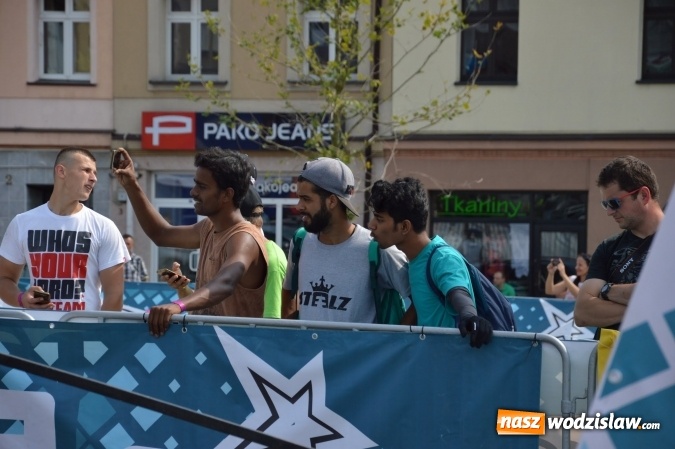 Zdjęcie w galerii na portalu naszwodzislaw.com: Drugi dzień Extreme Bike Tour na wodzisławskim Rynku wiadomości z regionu