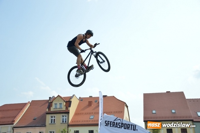 Zdjęcie w galerii na portalu naszwodzislaw.com: Drugi dzień Extreme Bike Tour na wodzisławskim Rynku wiadomości z regionu