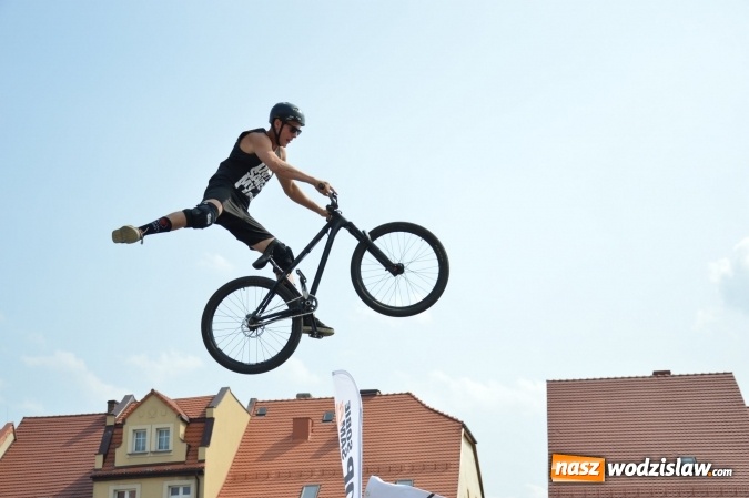 Zdjęcie w galerii na portalu naszwodzislaw.com: Drugi dzień Extreme Bike Tour na wodzisławskim Rynku wiadomości z regionu