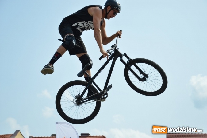 Zdjęcie w galerii na portalu naszwodzislaw.com: Drugi dzień Extreme Bike Tour na wodzisławskim Rynku wiadomości z regionu