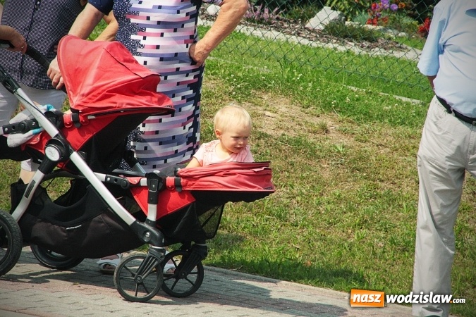 Zdjęcie w galerii na portalu naszwodzislaw.com: Plon niesiemy, plon. W gospodarza dom. Dożynki w Marklowicach  wiadomości z regionu