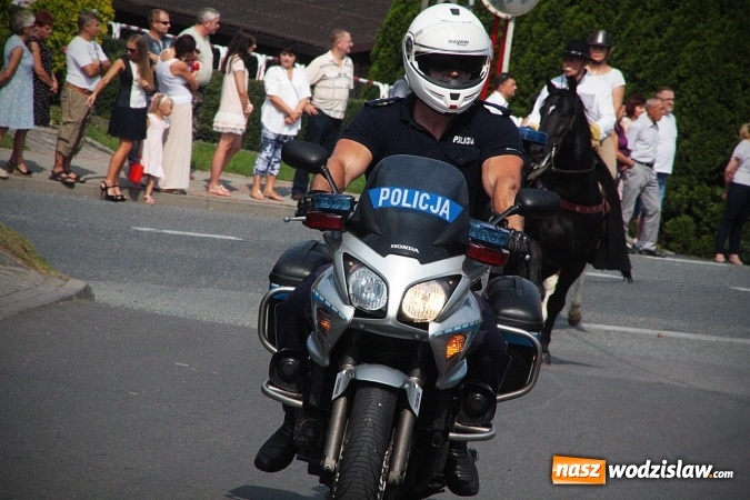 Zdjęcie w galerii na portalu naszwodzislaw.com: Plon niesiemy, plon. W gospodarza dom. Dożynki w Marklowicach  wiadomości z regionu