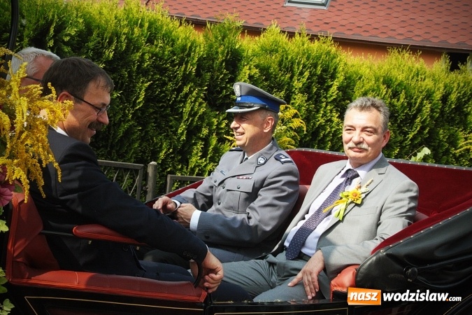 Zdjęcie w galerii na portalu naszwodzislaw.com: Plon niesiemy, plon. W gospodarza dom. Dożynki w Marklowicach  wiadomości z regionu