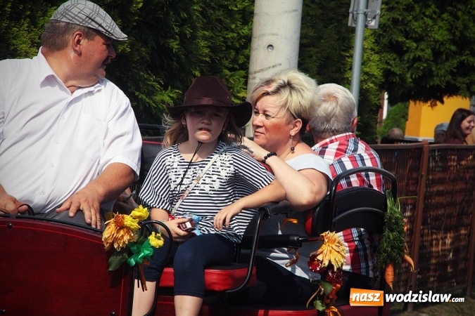 Zdjęcie w galerii na portalu naszwodzislaw.com: Plon niesiemy, plon. W gospodarza dom. Dożynki w Marklowicach  wiadomości z regionu