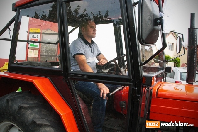Zdjęcie w galerii na portalu naszwodzislaw.com: Plon niesiemy, plon. W gospodarza dom. Dożynki w Marklowicach  wiadomości z regionu