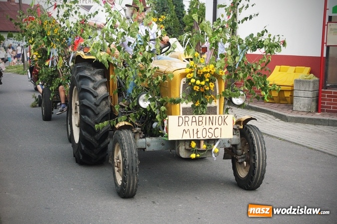 Zdjęcie w galerii na portalu naszwodzislaw.com: Plon niesiemy, plon. W gospodarza dom. Dożynki w Marklowicach  wiadomości z regionu