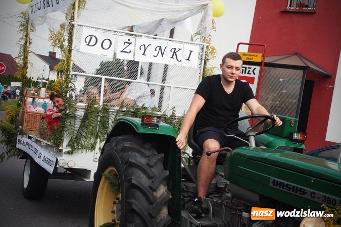 Zdjęcie w galerii na portalu naszwodzislaw.com: Plon niesiemy, plon. W gospodarza dom. Dożynki w Marklowicach  wiadomości z regionu