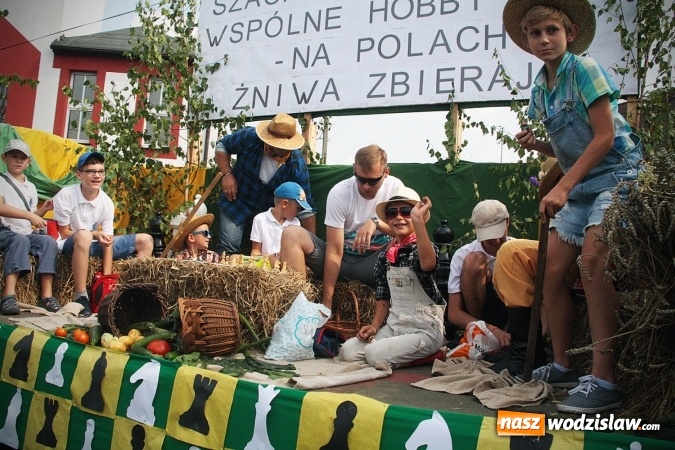 Zdjęcie w galerii na portalu naszwodzislaw.com: Plon niesiemy, plon. W gospodarza dom. Dożynki w Marklowicach  wiadomości z regionu