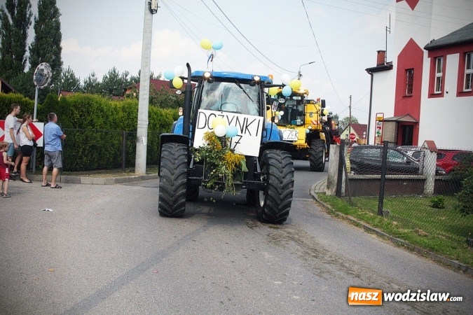 Zdjęcie w galerii na portalu naszwodzislaw.com: Plon niesiemy, plon. W gospodarza dom. Dożynki w Marklowicach  wiadomości z regionu