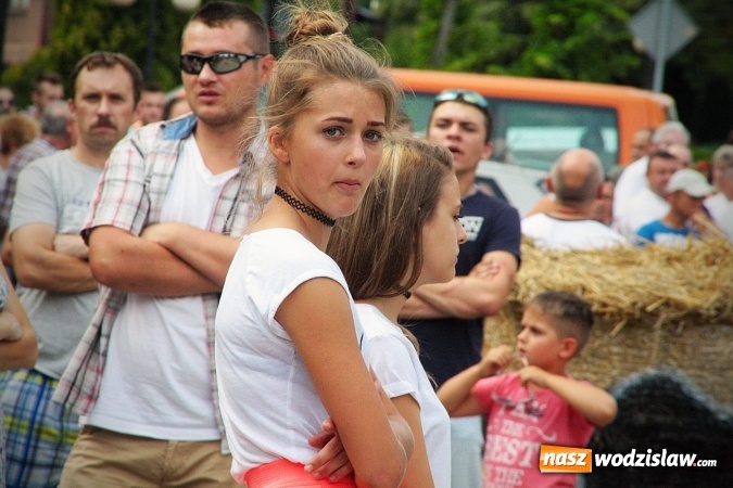 Zdjęcie w galerii na portalu naszwodzislaw.com: Plon niesiemy, plon. W gospodarza dom. Dożynki w Marklowicach  wiadomości z regionu