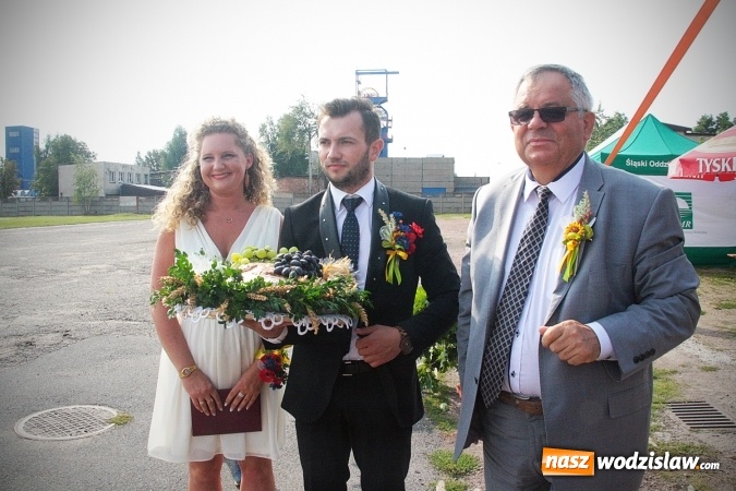 Zdjęcie w galerii na portalu naszwodzislaw.com: Plon niesiemy, plon. W gospodarza dom. Dożynki w Marklowicach  wiadomości z regionu