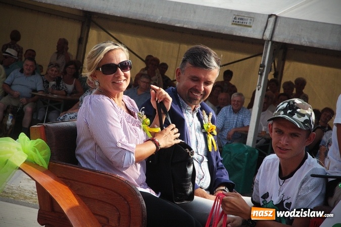 Zdjęcie w galerii na portalu naszwodzislaw.com: Plon niesiemy, plon. W gospodarza dom. Dożynki w Marklowicach  wiadomości z regionu