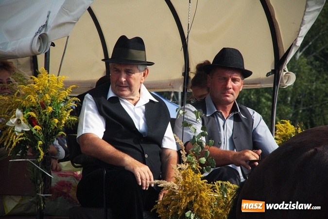 Zdjęcie w galerii na portalu naszwodzislaw.com: Plon niesiemy, plon. W gospodarza dom. Dożynki w Marklowicach  wiadomości z regionu