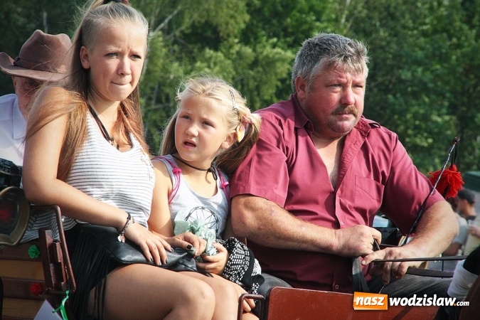 Zdjęcie w galerii na portalu naszwodzislaw.com: Plon niesiemy, plon. W gospodarza dom. Dożynki w Marklowicach  wiadomości z regionu