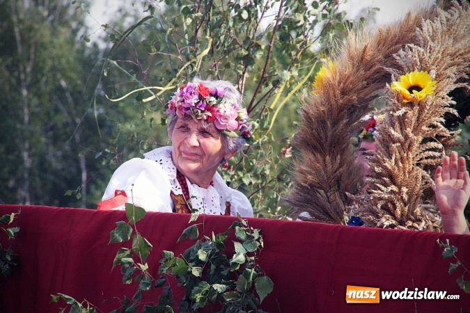 Zdjęcie w galerii na portalu naszwodzislaw.com: Plon niesiemy, plon. W gospodarza dom. Dożynki w Marklowicach  wiadomości z regionu