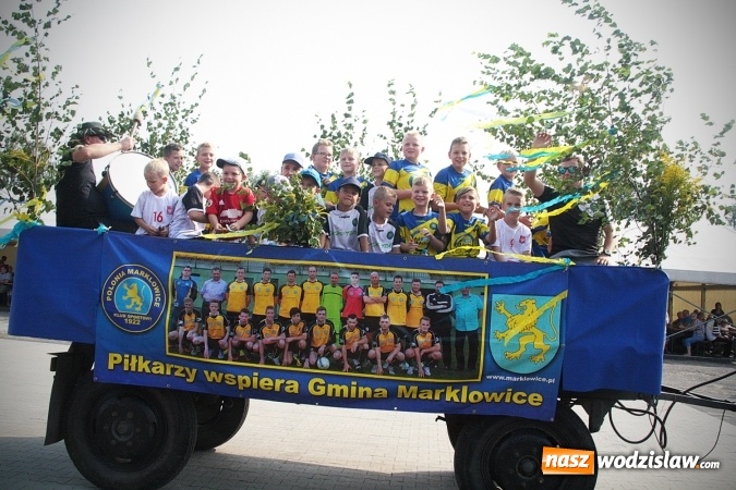 Zdjęcie w galerii na portalu naszwodzislaw.com: Plon niesiemy, plon. W gospodarza dom. Dożynki w Marklowicach  wiadomości z regionu