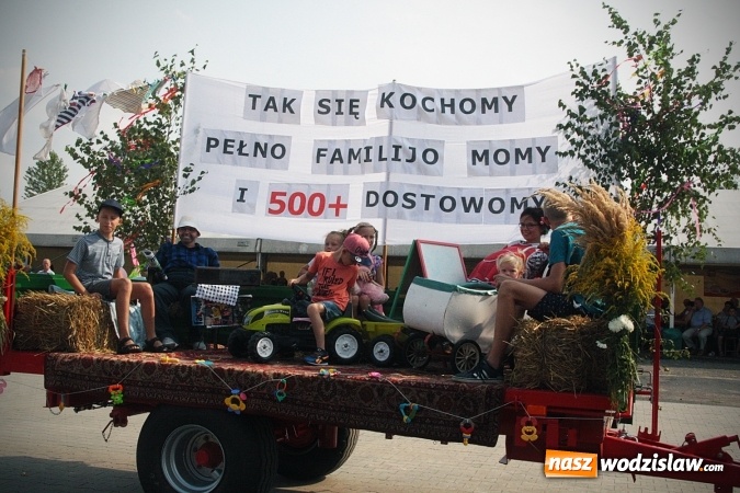 Zdjęcie w galerii na portalu naszwodzislaw.com: Plon niesiemy, plon. W gospodarza dom. Dożynki w Marklowicach  wiadomości z regionu