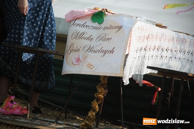 Zdjęcie w galerii na portalu naszwodzislaw.com: Plon niesiemy, plon. W gospodarza dom. Dożynki w Marklowicach  wiadomości z regionu