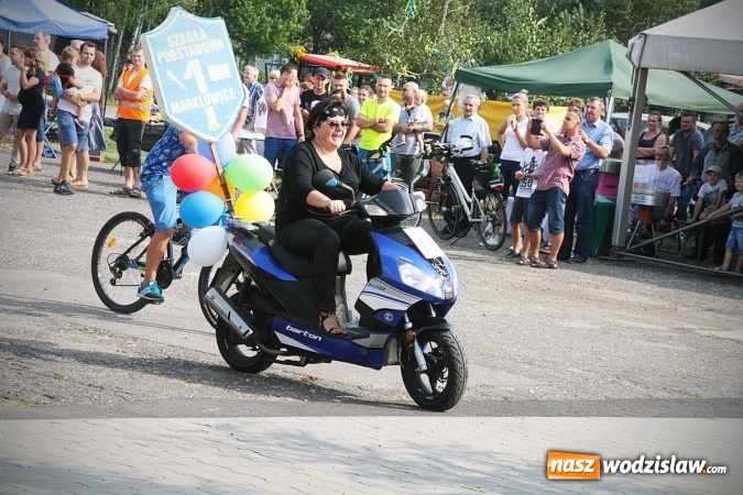 Zdjęcie w galerii na portalu naszwodzislaw.com: Plon niesiemy, plon. W gospodarza dom. Dożynki w Marklowicach  wiadomości z regionu