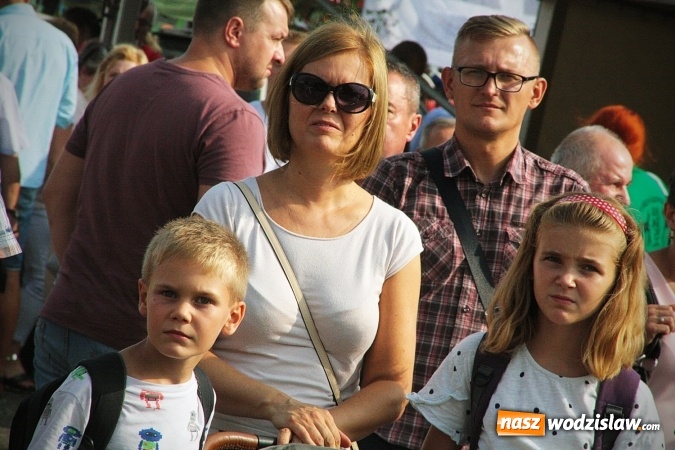 Zdjęcie w galerii na portalu naszwodzislaw.com: Plon niesiemy, plon. W gospodarza dom. Dożynki w Marklowicach  wiadomości z regionu