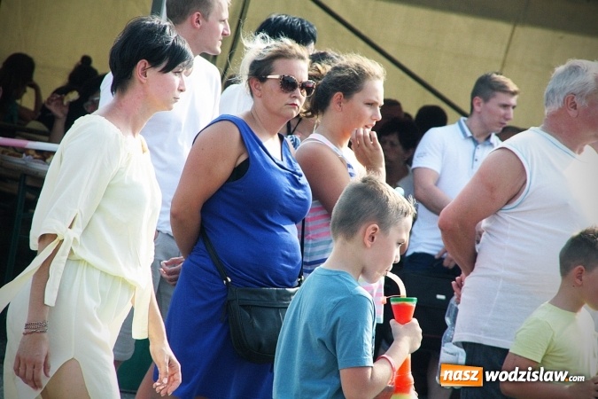 Zdjęcie w galerii na portalu naszwodzislaw.com: Plon niesiemy, plon. W gospodarza dom. Dożynki w Marklowicach  wiadomości z regionu
